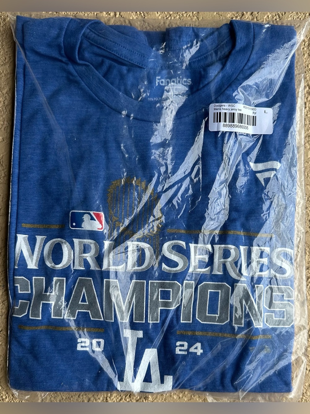 LA Dodgers Fanatics 2024 World Series Champions Locker Room T-shirt Size L NWT